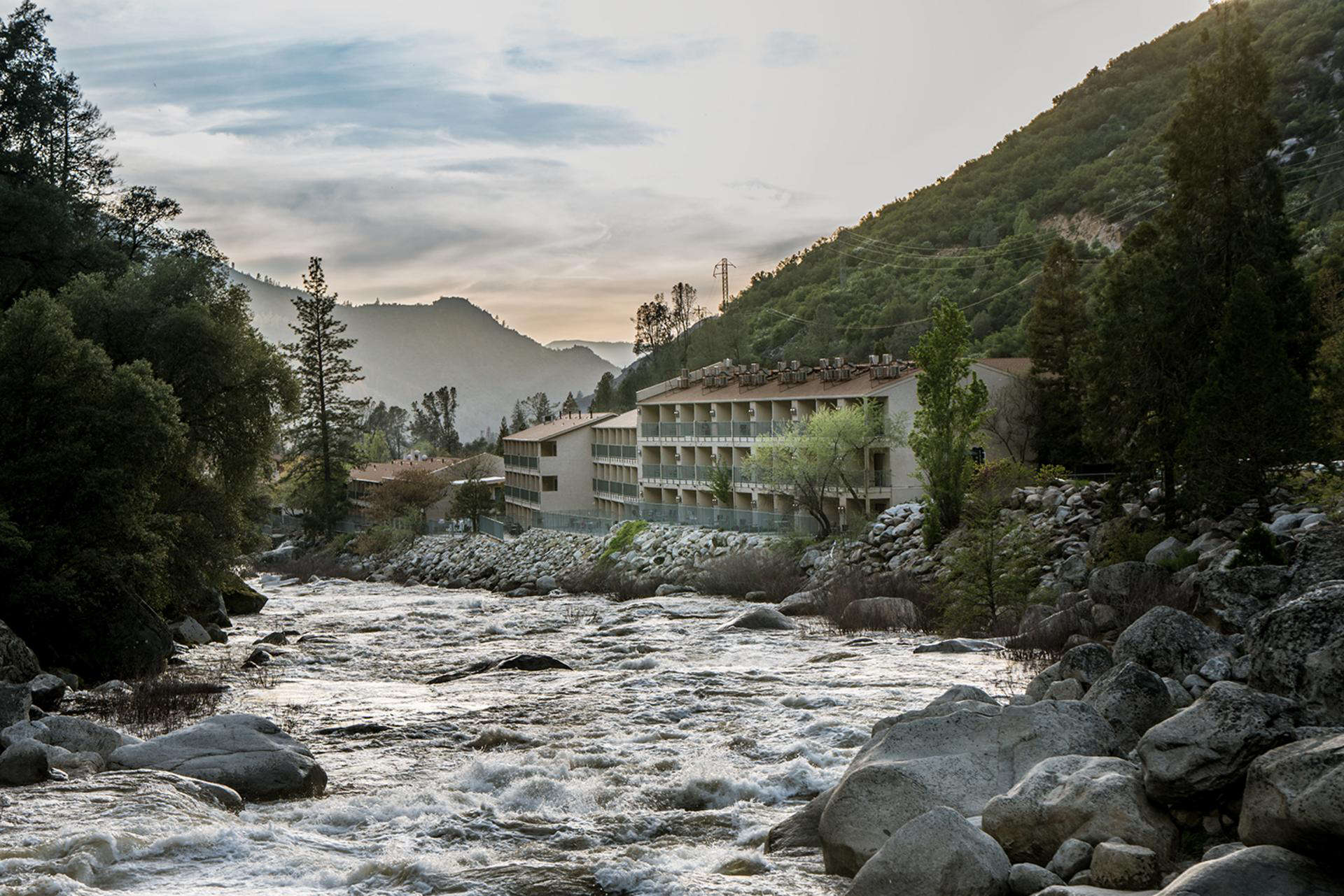 Yosemite View Lodge